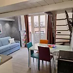 Daire Rainbow House Taormina