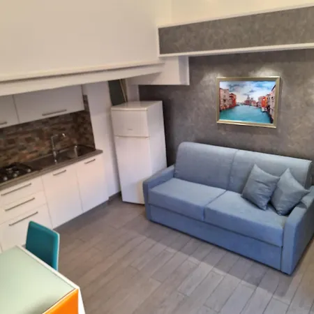 Rainbow House Daire Taormina